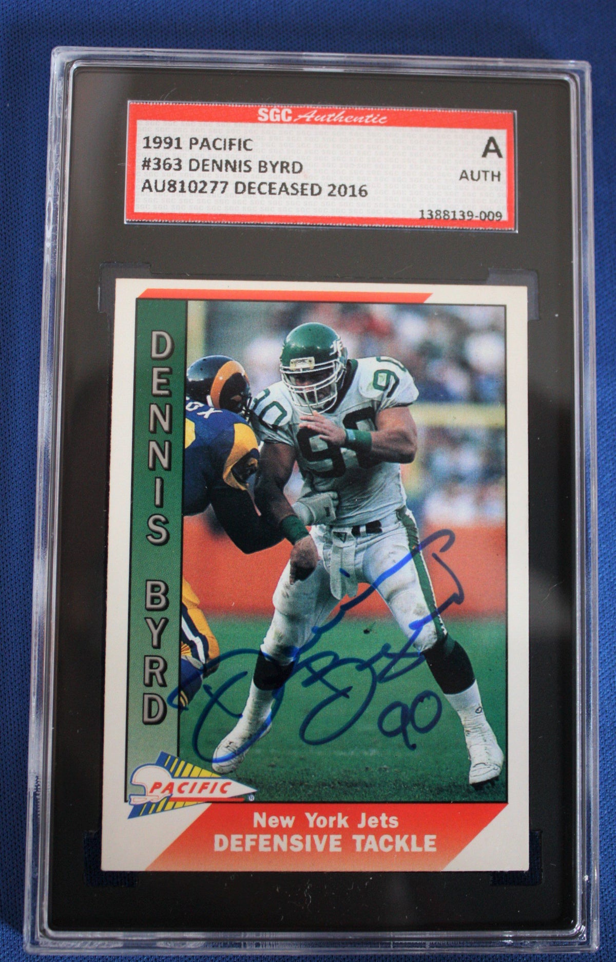 Autographed Dennis Byrd 1991 Pacific New York Jets Card #363 SGC Slabbed