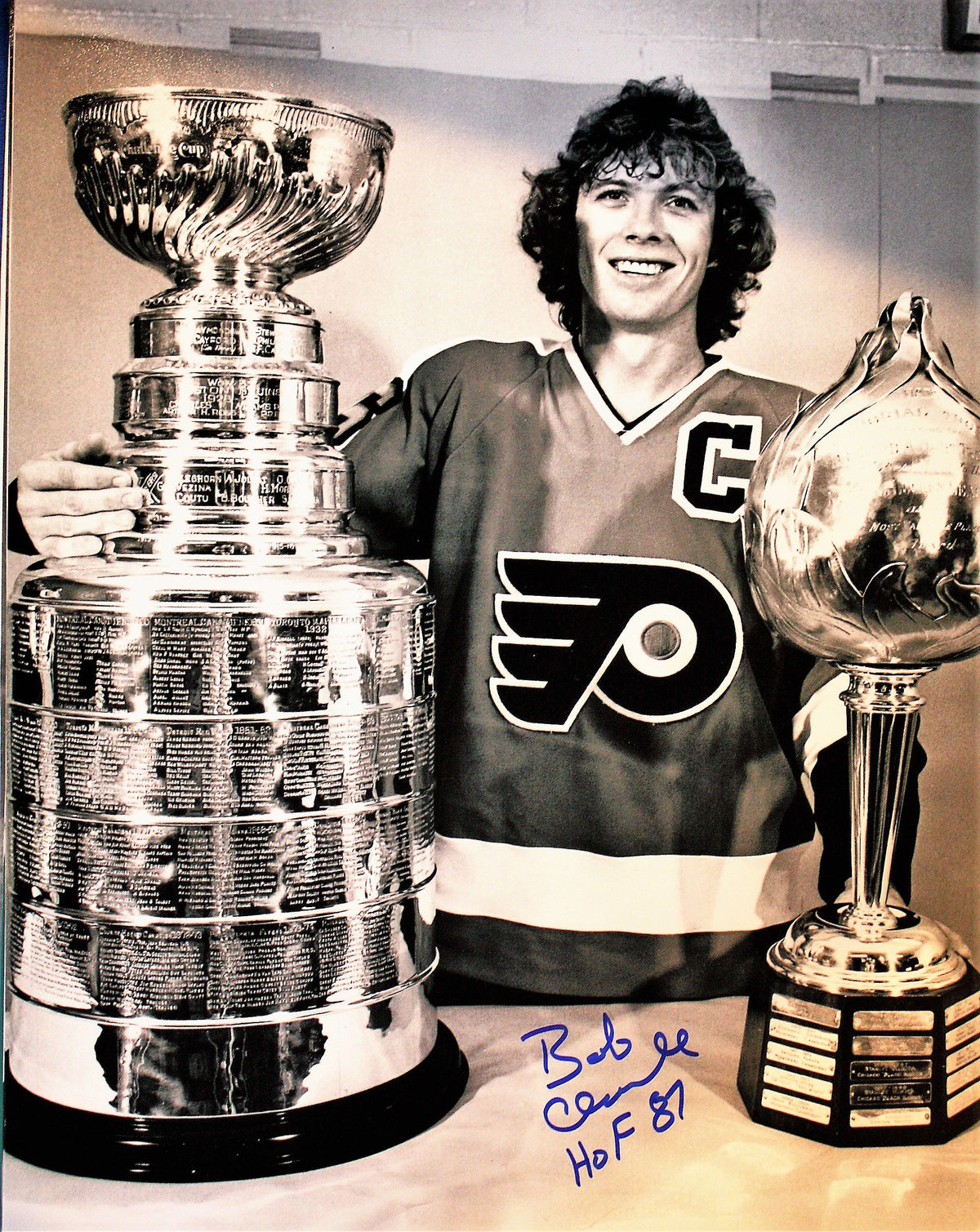 Autographed Bobby Clarke 11x14 Philadelphia Flyers Photo with COA