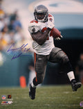 Autographed Cadillac Williams Tampa Bay Buccaneers 16x20 photo