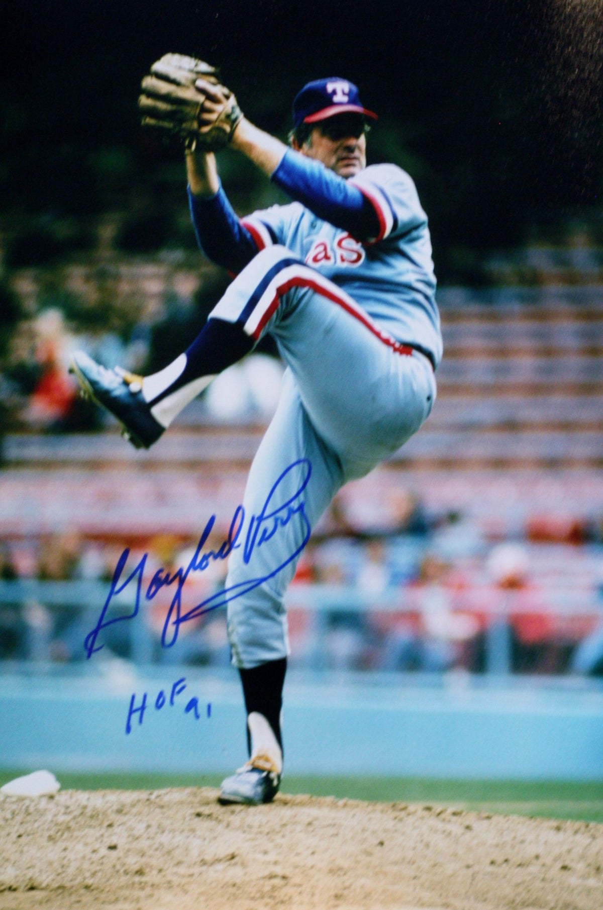 Autographed Gaylord Perry Texas Rangers 11x14 photo
