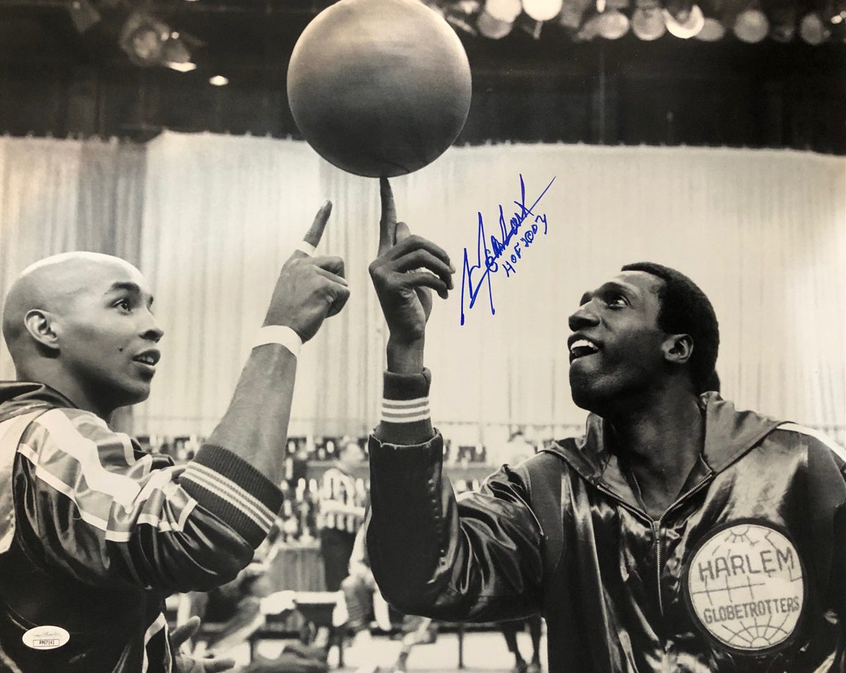 Autographed Meadowlark Lemon 16x20 Harlem Globetrotters Photo with JSA COA