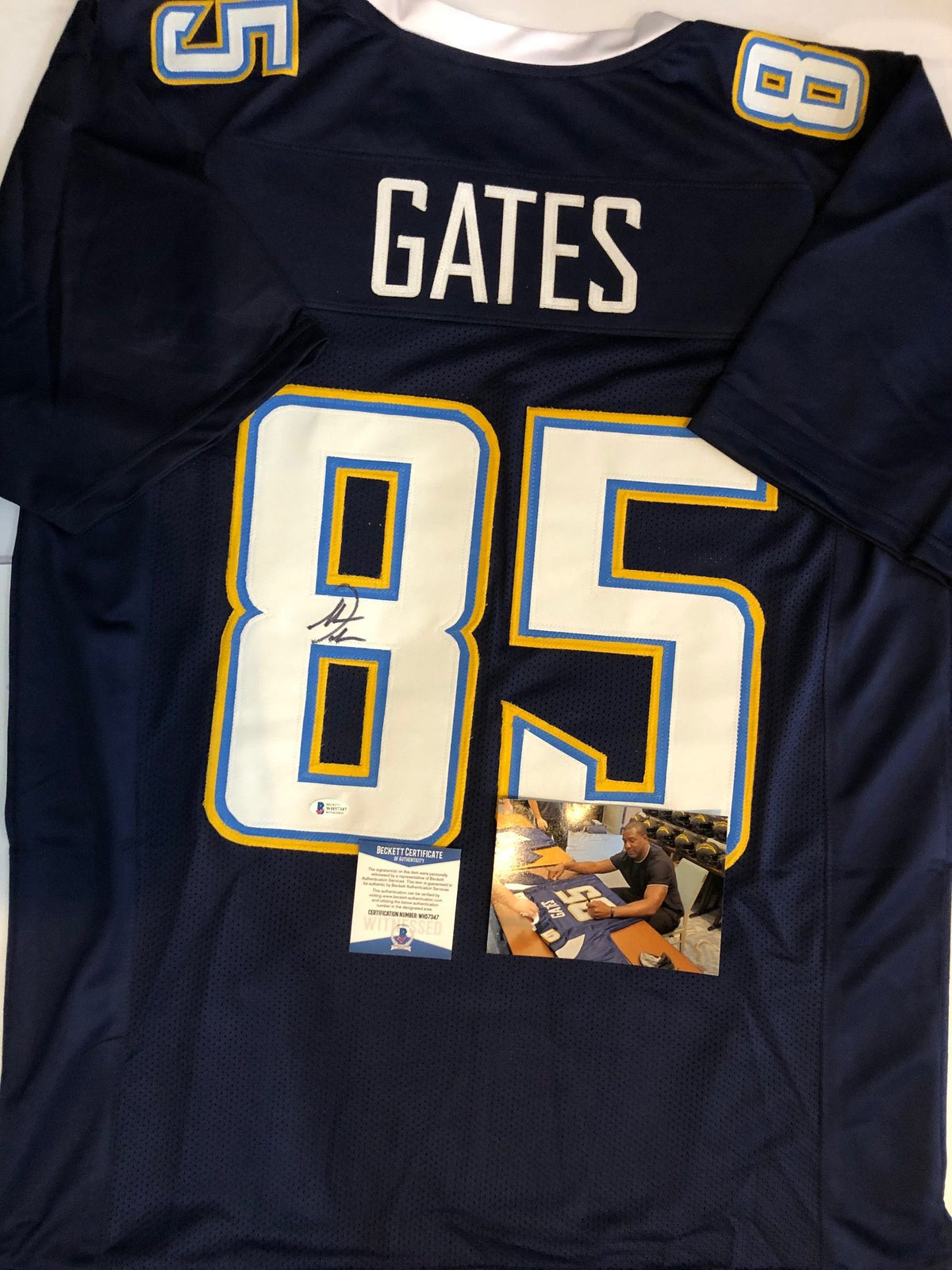 Autographed Antonio Gates  San Diego  Custom Jersey with Beckett COA