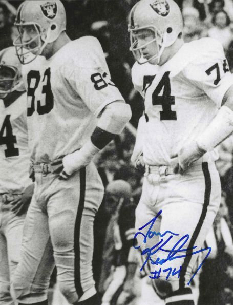 Autographed TOM KEATING 8X10 Oakland Raiders photo