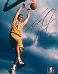 Autographed TRAVIS KNIGHT Los Angeles Lakers Photo