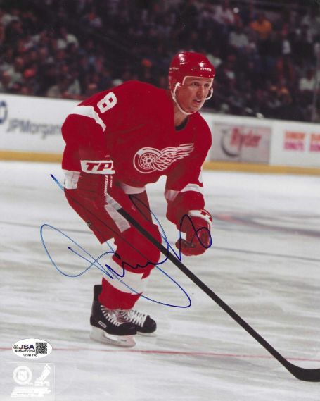 Autographed IGOR LARIONOV 8x10 Detroit Red Wings Photo JSA