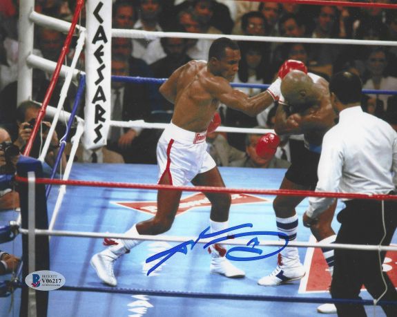 Autographed SUGAR RAY LEONARD 8x10 Boxing Photo Beckett