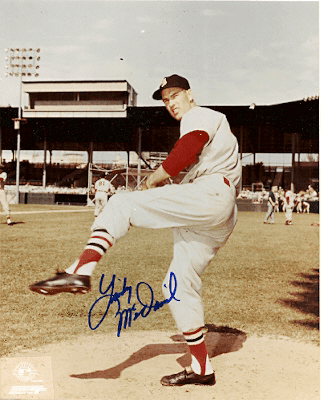AUTOGRAPHED  LINDY MCDANIEL St. Louis Cardinals photo