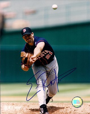 AUTOGRAPHED ERIC MILTON -  Minnesota Twins photo