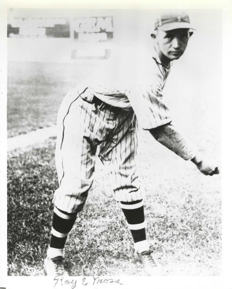 AUTOGRAPHED RAY MOSS 8X10 Brooklyn Dodgers photo