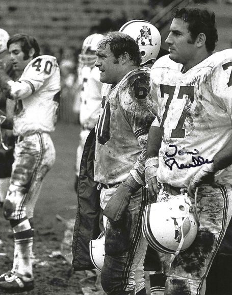 Autographed TOM NEVILLE 8X10 New England Patriots photo