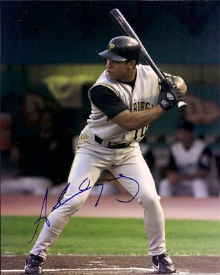 AUTOGRAPHED  photo ABRAHAM NUNEZ - Pittsburgh Pirates