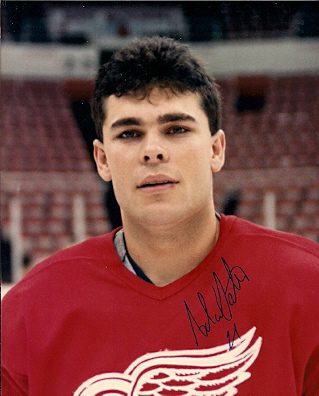 Autographed ADAM OATES 8x10 Detroit Red Wings Photo