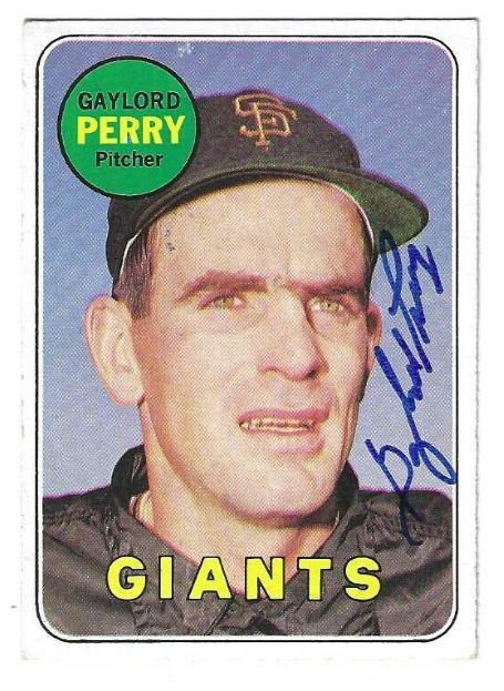 Autographed GAYLORD PERRY San Francisco Giants 1969 Topps Card