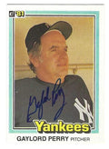 Autographed GAYLORD PERRY New York Yankees 1981 Donruss Card