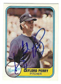 Autographed GAYLORD PERRY New York Yankees 1981 Fleer Card