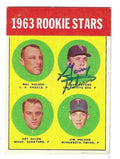 Autographed GARY PETERS Chicago White Sox 1963 Topps Card