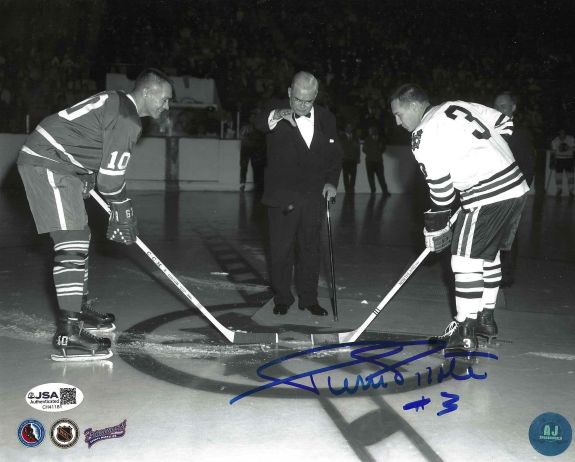 Autographed PIERRE PILOTE  8X10 Chicago Blackhawks Photo JSA