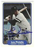 Autographed  LOU PINIELLA New York Yankees 1982 Fleer Card