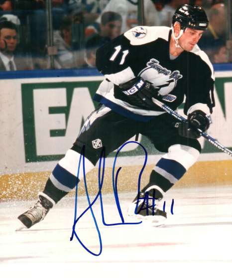 Autographed SHAWN BURR Tampa Bay Lightning photo