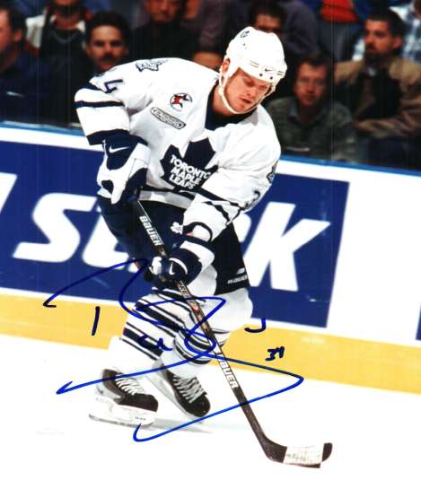 Autographed BRYAN BERARD  Maple Leafs  photo