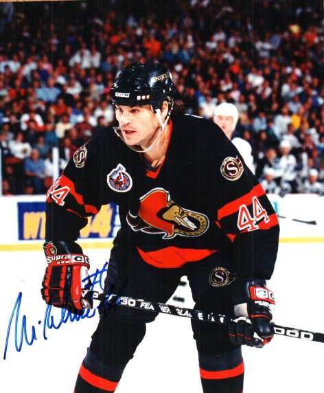 Autographed MIKE PELUSO 8x10 Ottawa Senators photo