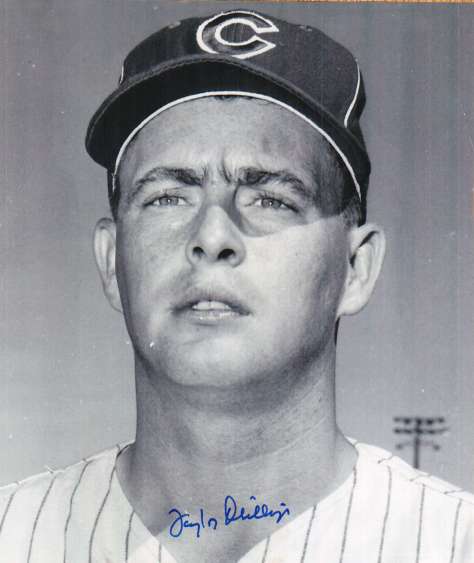 AUTOGRAPHED TAYLOR PHILLIPS 8x10 Chicago Cubs Photo