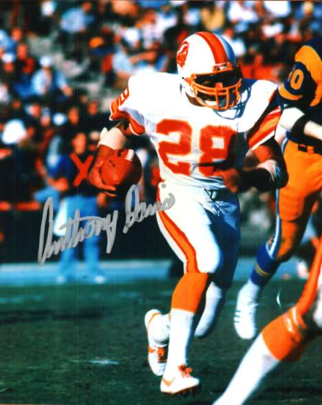 Autographed ANTHONY DAVIS Tampa Bay Buccaneers Photo