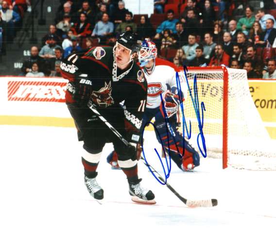 Autographed DALLAS DRAKE  Phoenix Coyotes Photo