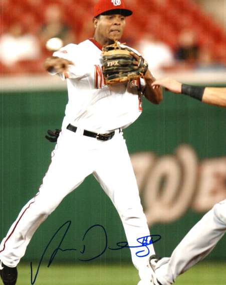 Autographed ANDERSON HERNANDEZ Washington Nationals Photo