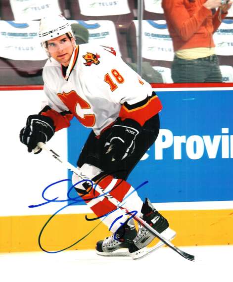 Autographed MATTHEW LOMBARDI Calgary Flames Photo