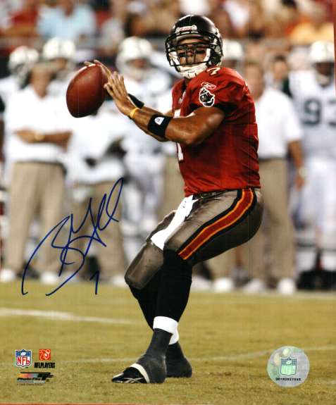Autographed BRAD GRADKOWSKI Tampa Bay Buccaneers Photo