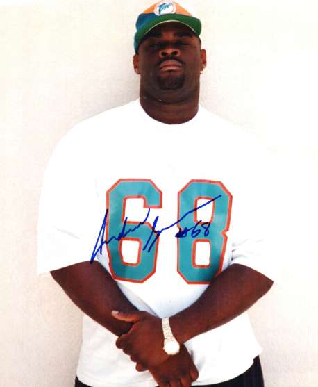 Autographed ANDREW GREENE  Miami Dolphins  photo