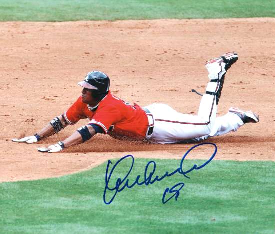 AUTOGRAPHED YUNEL ESCOBAR Atlanta Braves photo