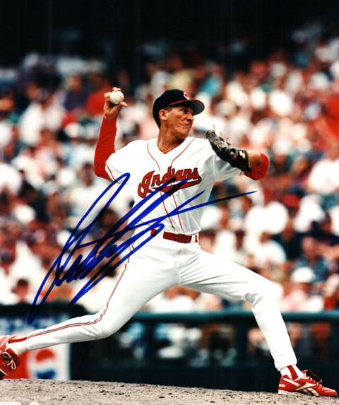 AUTOGRAPHED  photo JULIAN TAVAREZ Cleveland Indians