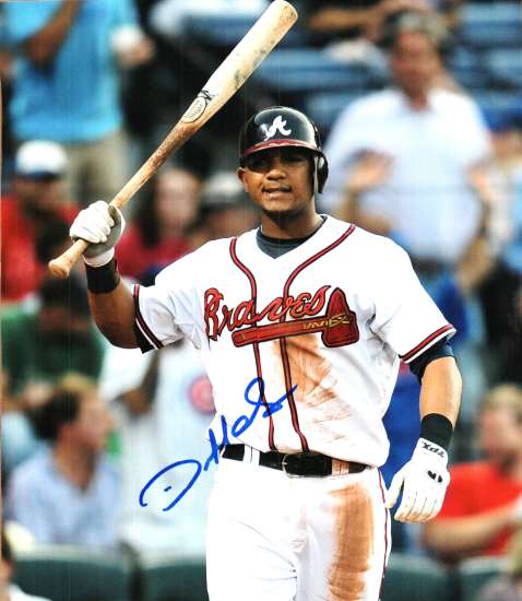 AUTOGRAPHED DIORY HERNANDEZ Atlanta Braves photo