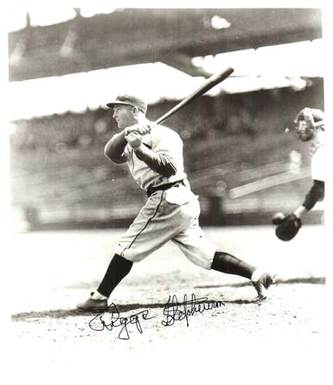 AUTOGRAPHED RIGGS STEPHENSON Chicago Cubs Photo
