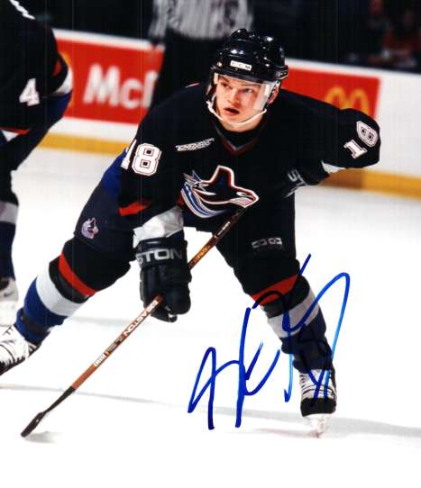 Autographed STEVE KARIYA Canucks Photos