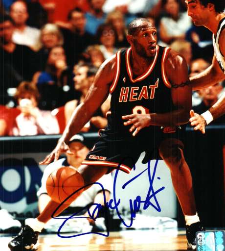 Autographed ISAAC AUSTIN 8X10 Miami Heat Photo