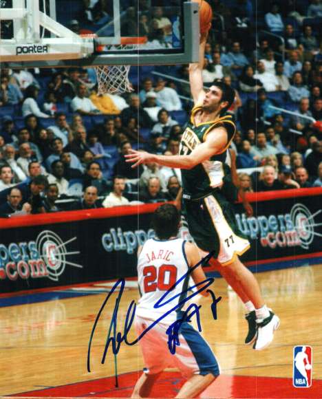 Autographed VLADIMIR RADMANOVIC Seattle Super Sonics photo