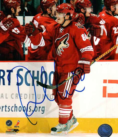 Autographed PETER MUELLER Phoenix Coyotes Photo