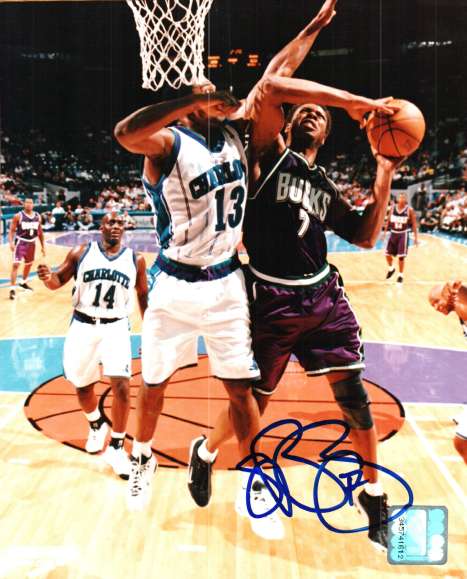 AUTOGRAPHED JR REID photo MILWAUKEE BUCKS