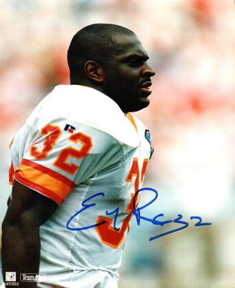 Autographed ERRICT RHETT 8x10 Tampa Bay Buccaneers Photo