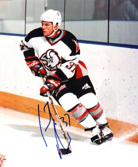 Autographed CURTIS BROWN Buffalo Sabres Photo