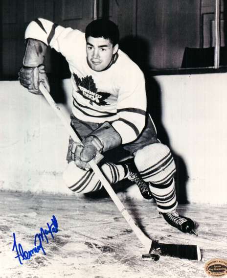 Autographed FLEMING MACKELL  Maple Leafs  photo