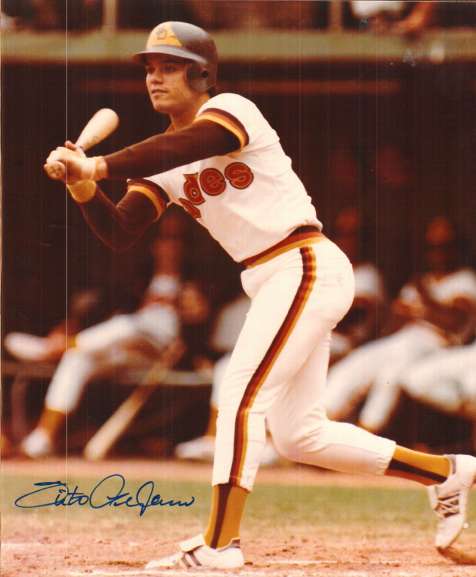 AUTOGRAPHED SIXTO LEZCANO 8X10 San Diego Padres photo