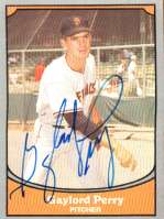 Signed GAYLORD PERRY Pacific Legends Card