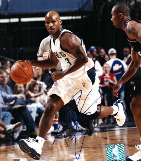 Autographed TRAVIS BEST 8x10 Dallas Mavericks Photo