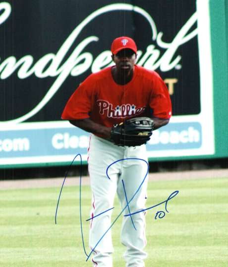 AUTOGRAPHED  JUAN PIERRE photo  Philadelphia Phillies