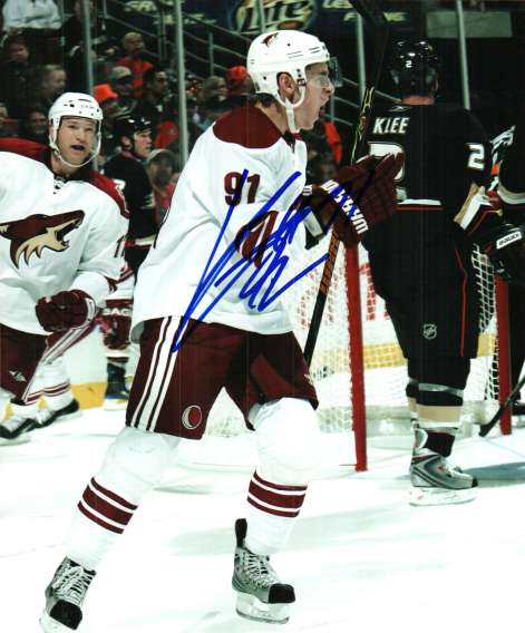 Autographed KYLE TURRIS Phoenix Coyotes Photo