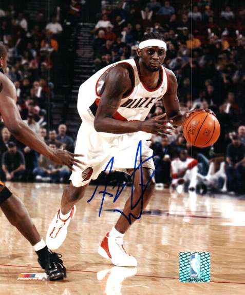 Autographed  DARIUS MILES Portland Trail Blazers Photo